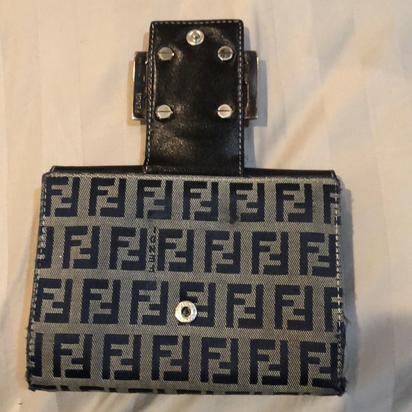 Fendi wallet - Picture 2 of 7